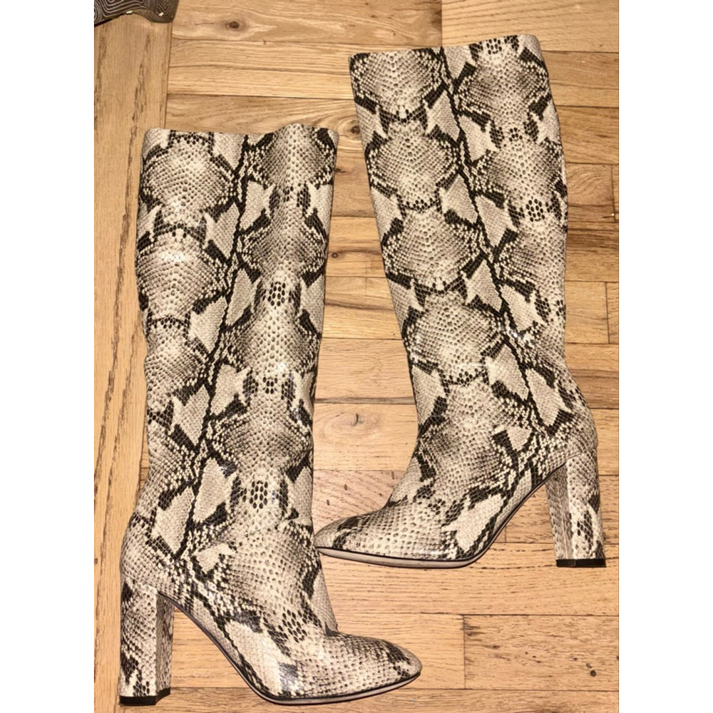 Cole Haan Snakeskin coastal Cowgirl Chic Mobwife Tall Chunky Heel Boots size 8.5 - Picture 4 of 10